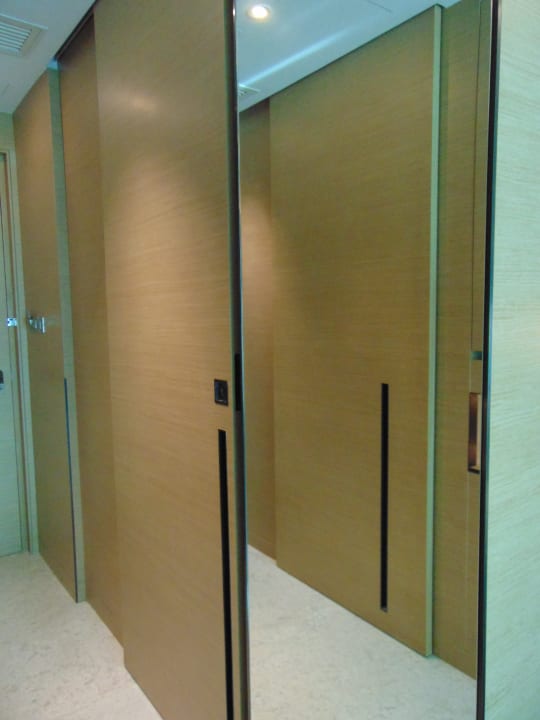 Zimmer Harbour Grand Kowloon