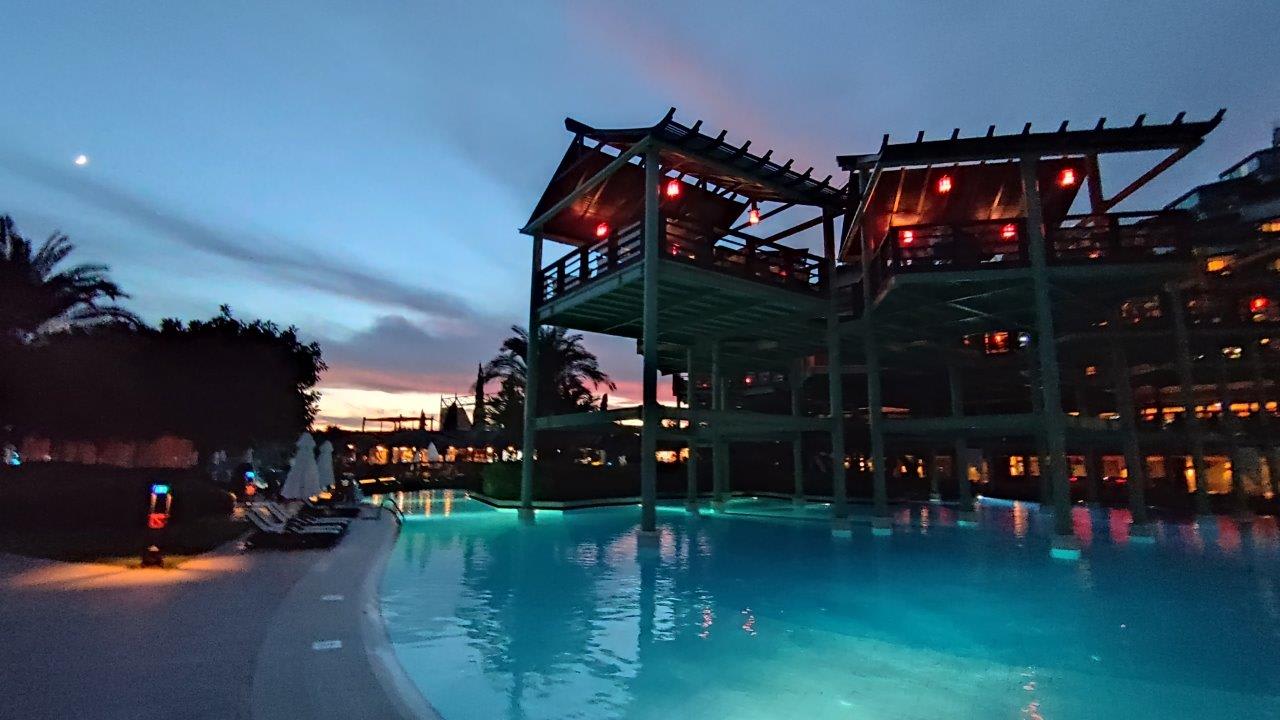 Pool Limak Lara Deluxe Hotel & Resort