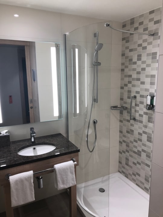 Zimmer Hampton By Hilton Frankfurt Airport