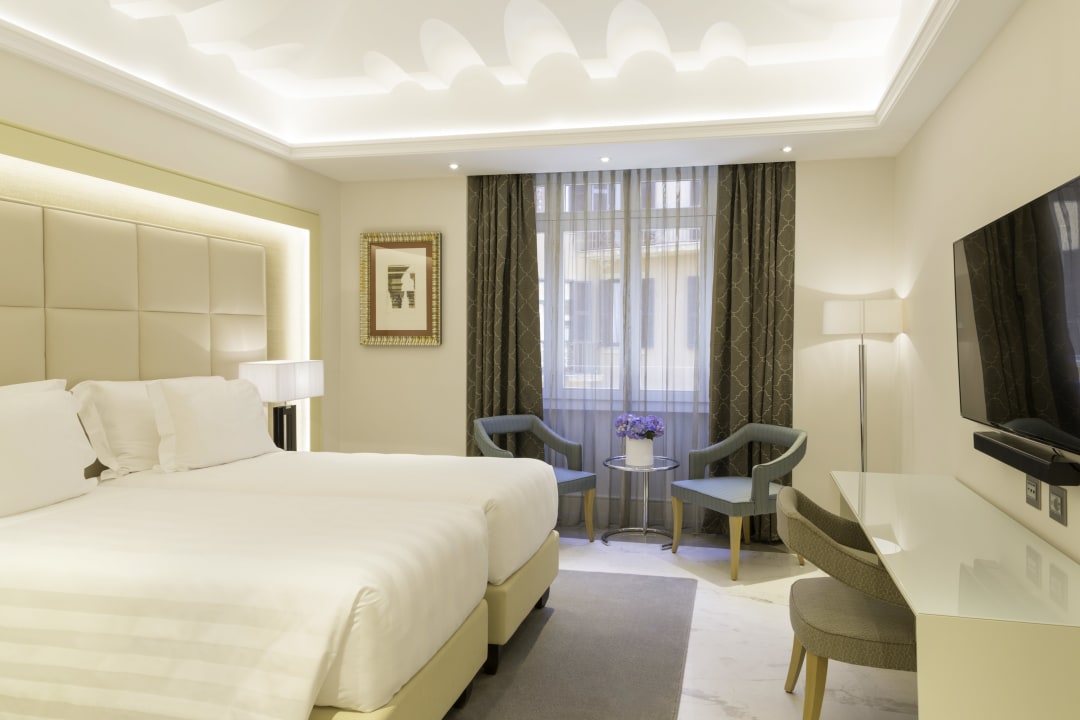 Zimmer Aleph Rome Hotel, Curio Collection by Hilton