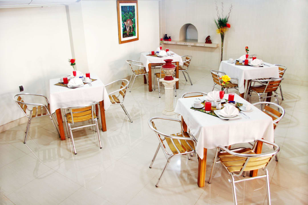 Del Castillo Plaza Hotel Pucallpa Bar 02 Del Castillo Plaza Hotel