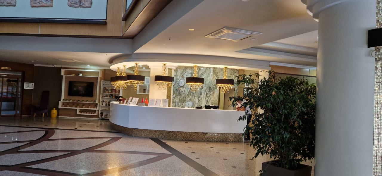 Lobby Hane Family Resort