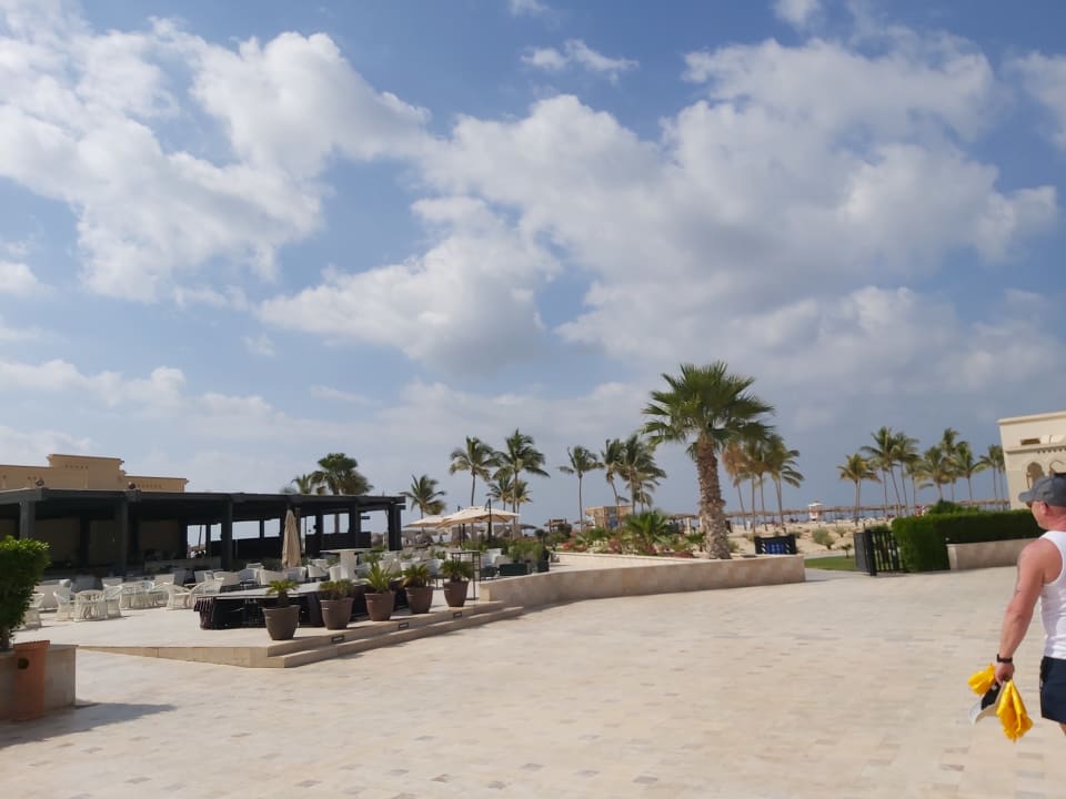 Gastro Salalah Rotana Resort