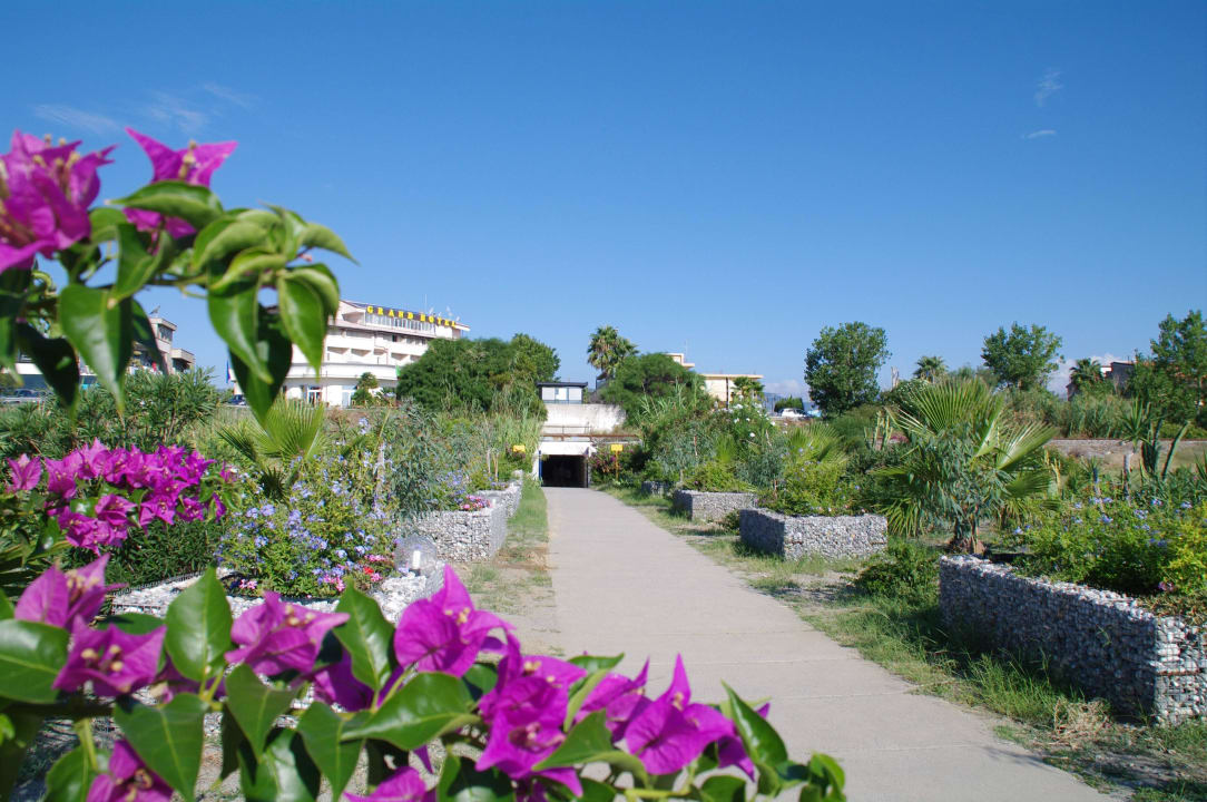 Sottopasso con accesso diretto alla spiaggia Grand Hotel President