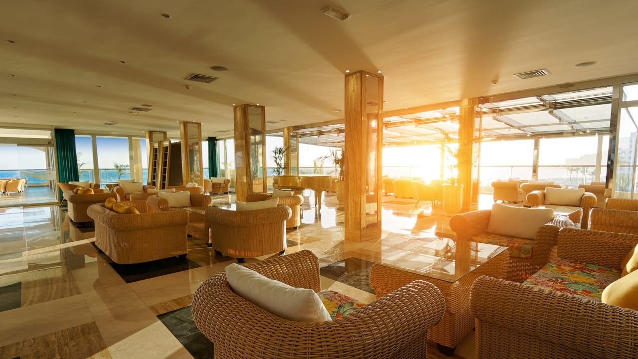 Lobby Bull Dorado Beach & Spa