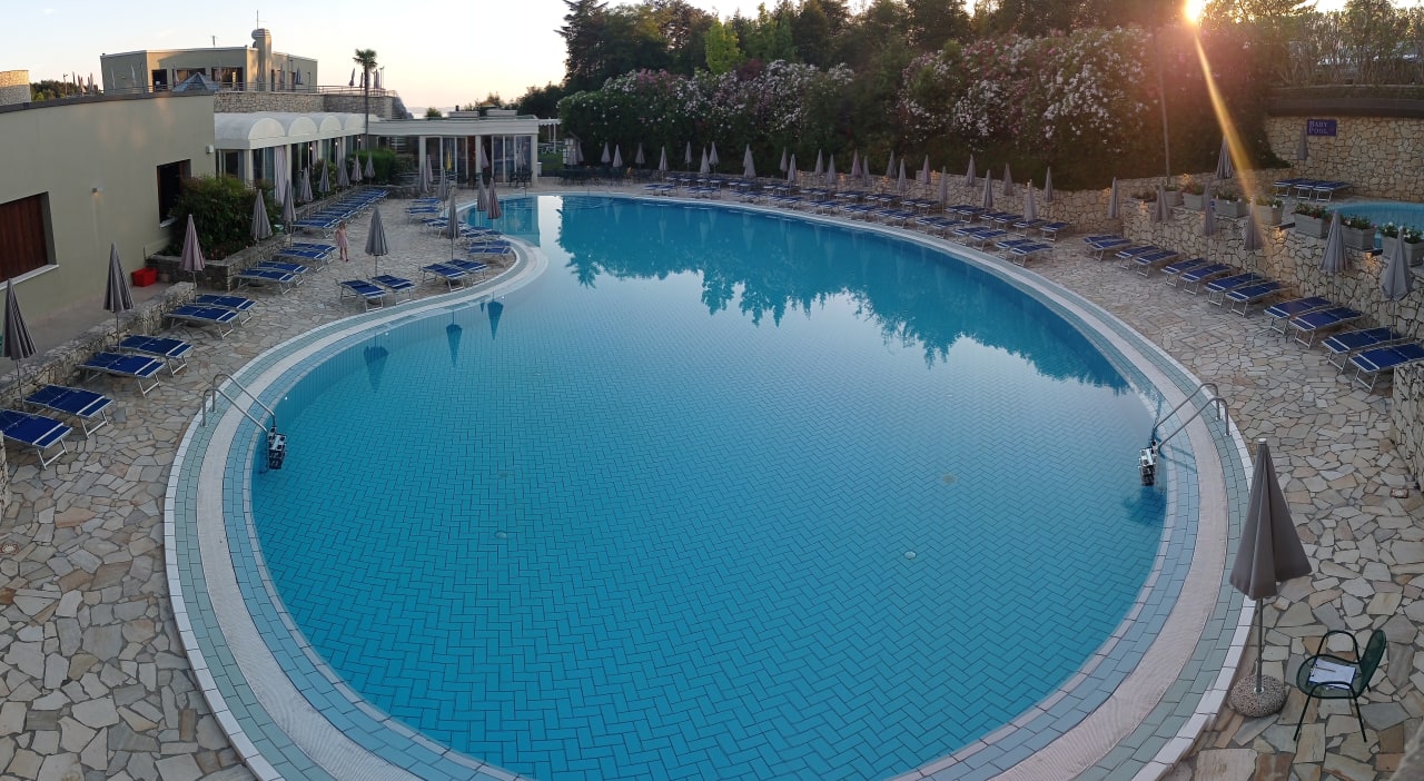 Pool Hotel Le Torri del Garda