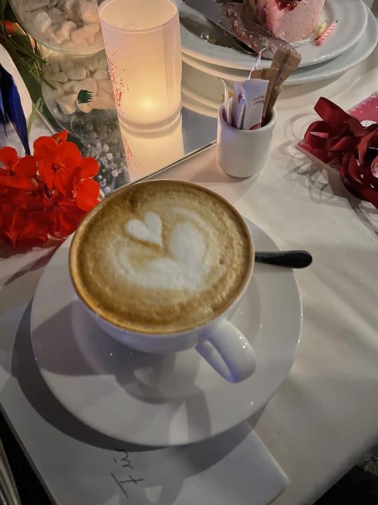 Gastro Acanthus Cennet Barut Collection