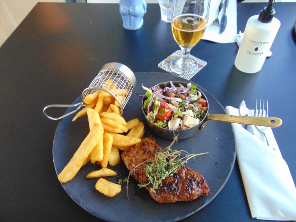 Gastro Radisson RED Cape Town