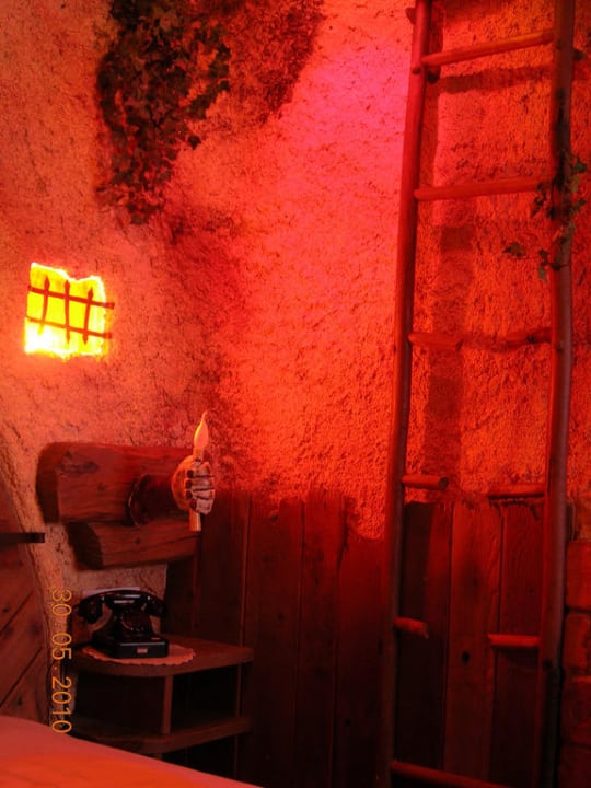 Nachkästchen mit Telefon Bergergut - Das Genießerhotel für Paare