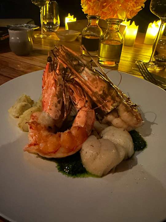 Gastro Hilton Maldives Amingiri Resort & Spa