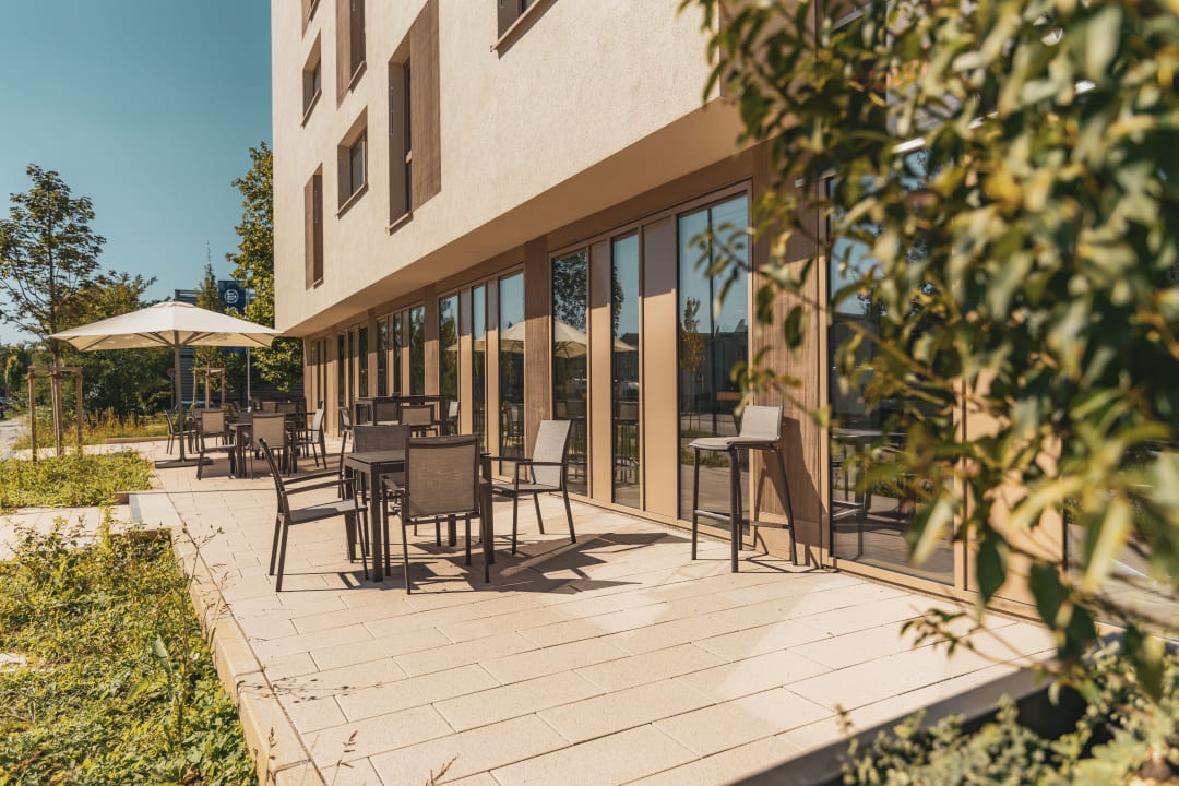 Außenansicht MASEVEN München Messe Dornach