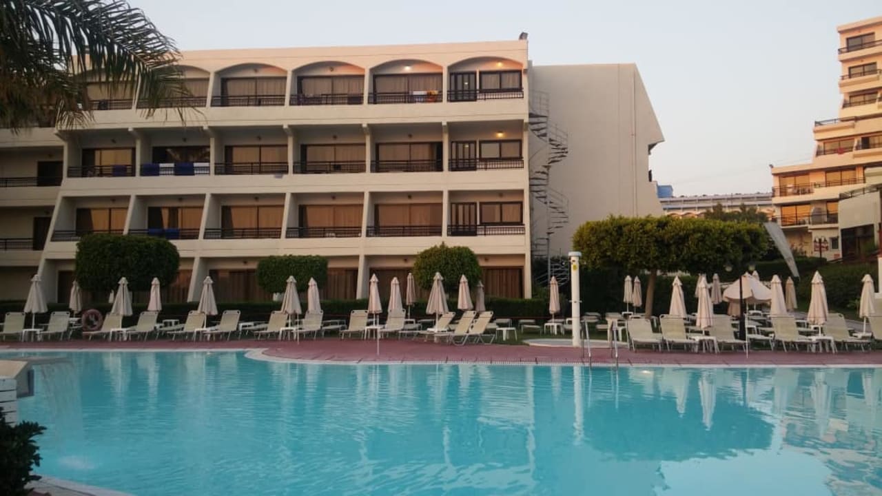 Hotel z zewnątrz Sol Cosmopolitan Rhodes