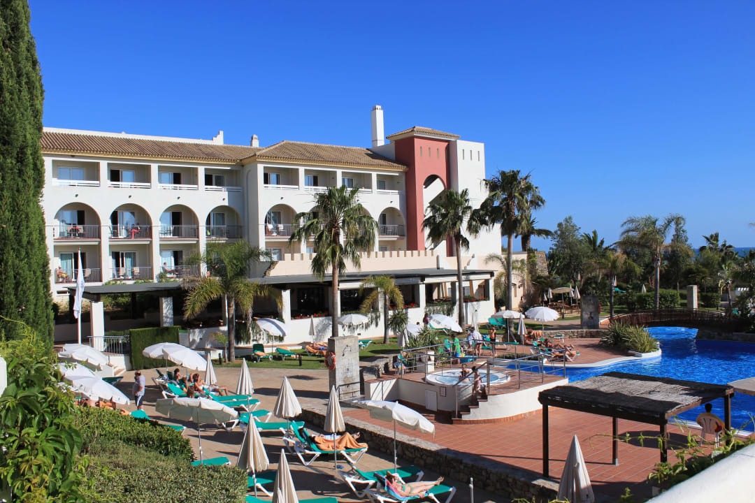 Gartenanlage und Poolzone Fuerte Conil-Resort