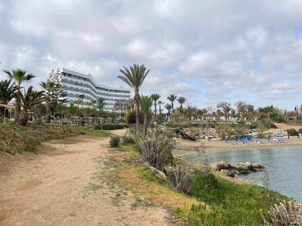 Außenansicht Crystal Springs Beach Hotel