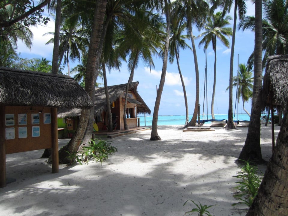 Watersportscenter Fihalhohi Maldives
