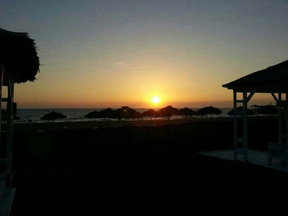 Sonnenuntergang am Strand Voyage Belek Golf & Spa