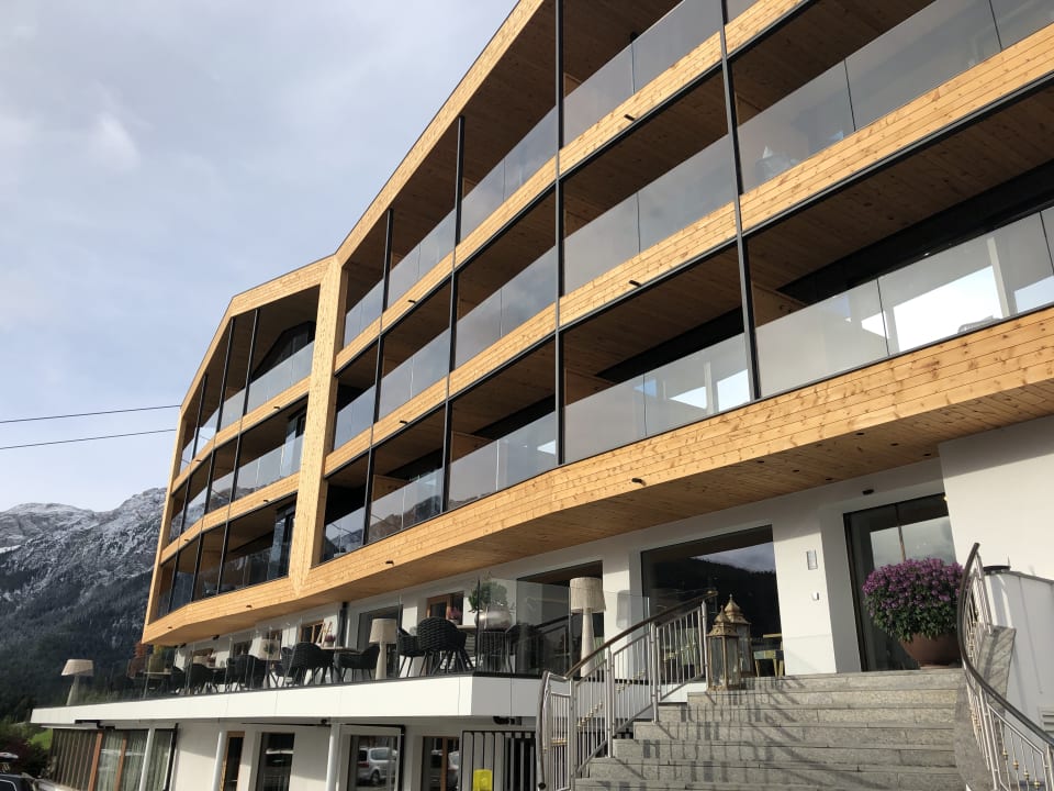 Außenansicht Berghotel Zirm