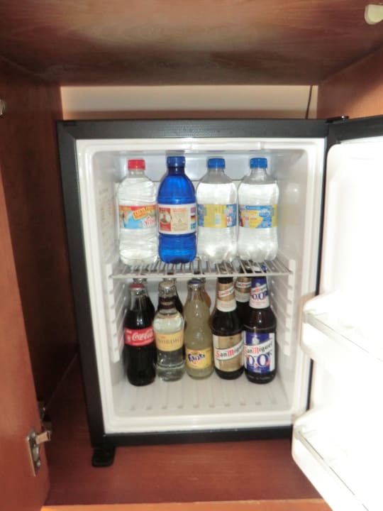 Gefüllte Minibar Hipotels Natura Palace