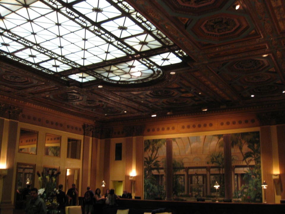 Lobby Hotel Millenium Biltmore