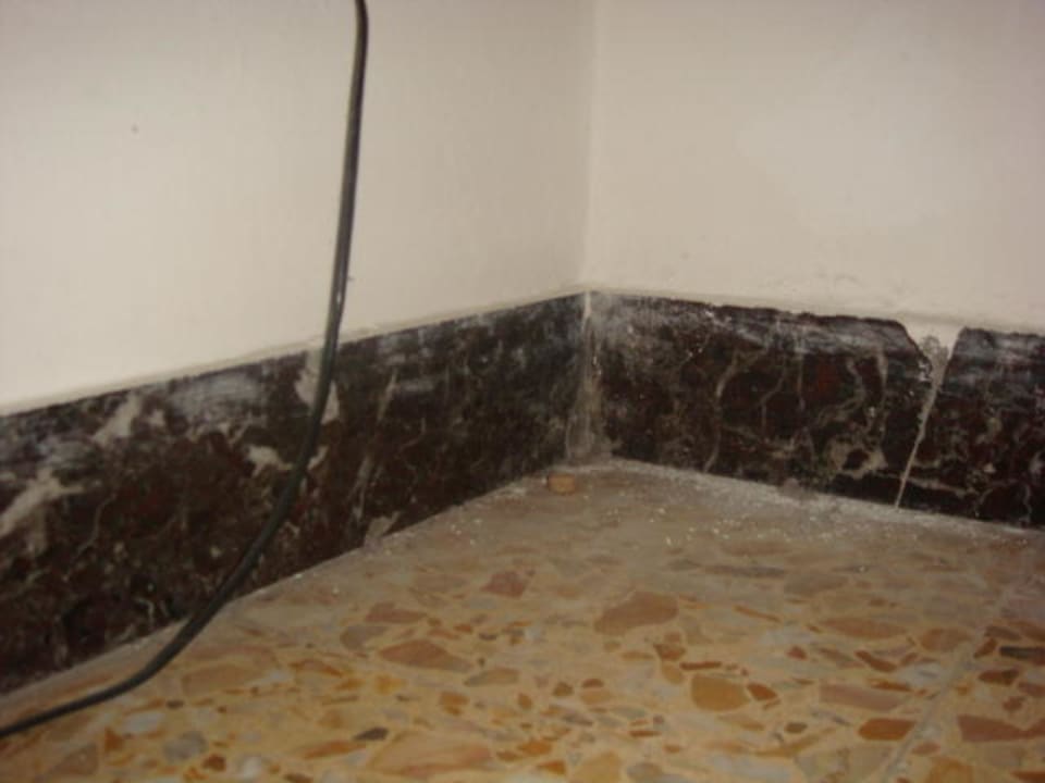 Ekelhaft! Hotel Atlas