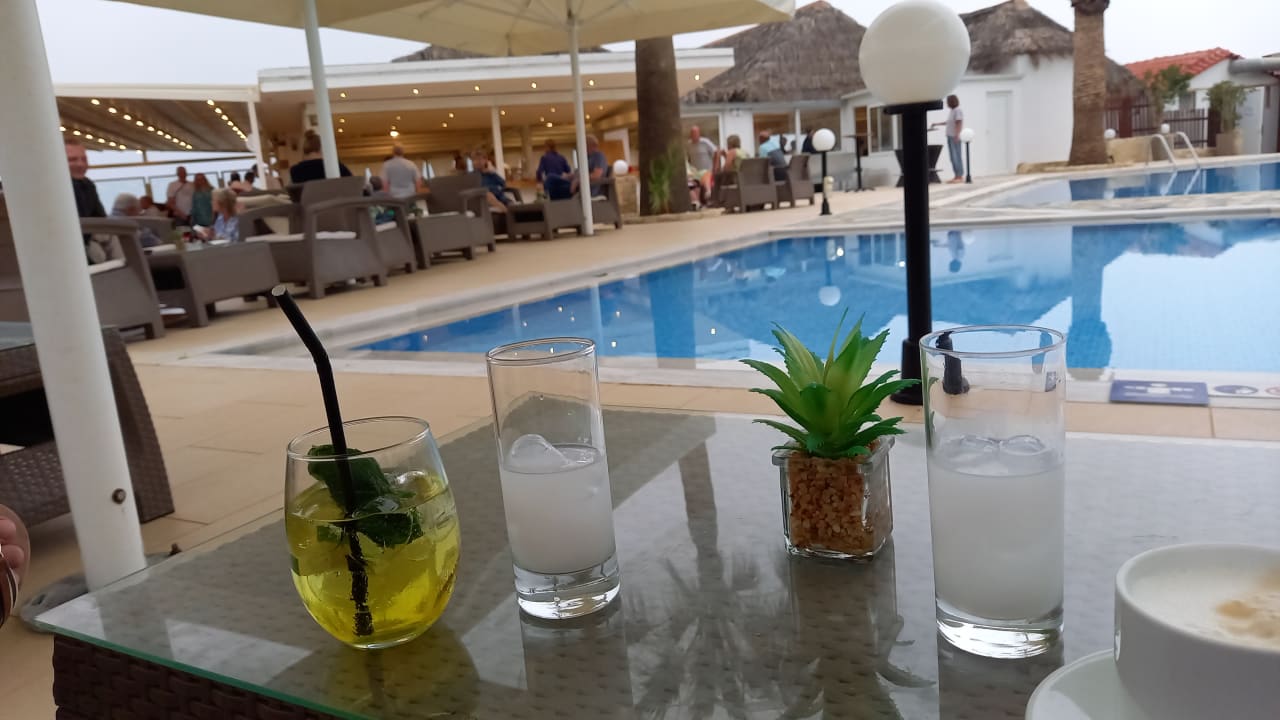 Pool HARPIN Happy Days Beach Hotel