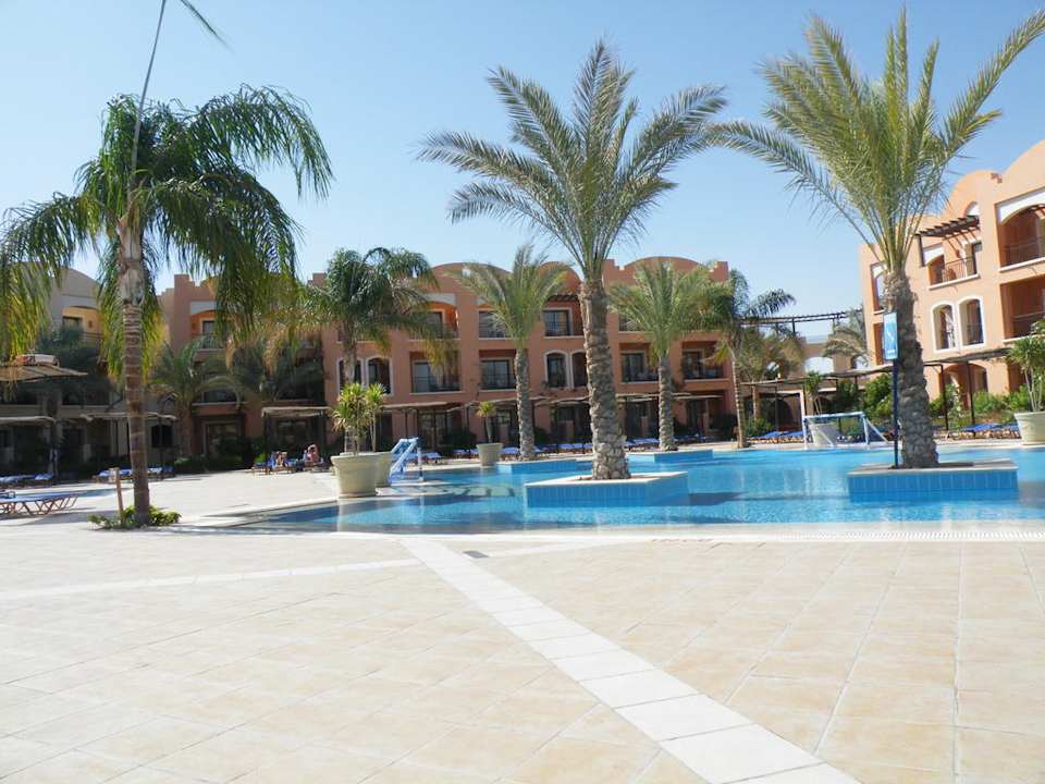 Pool 7 Uhr morgens Jaz Dar EL Madina