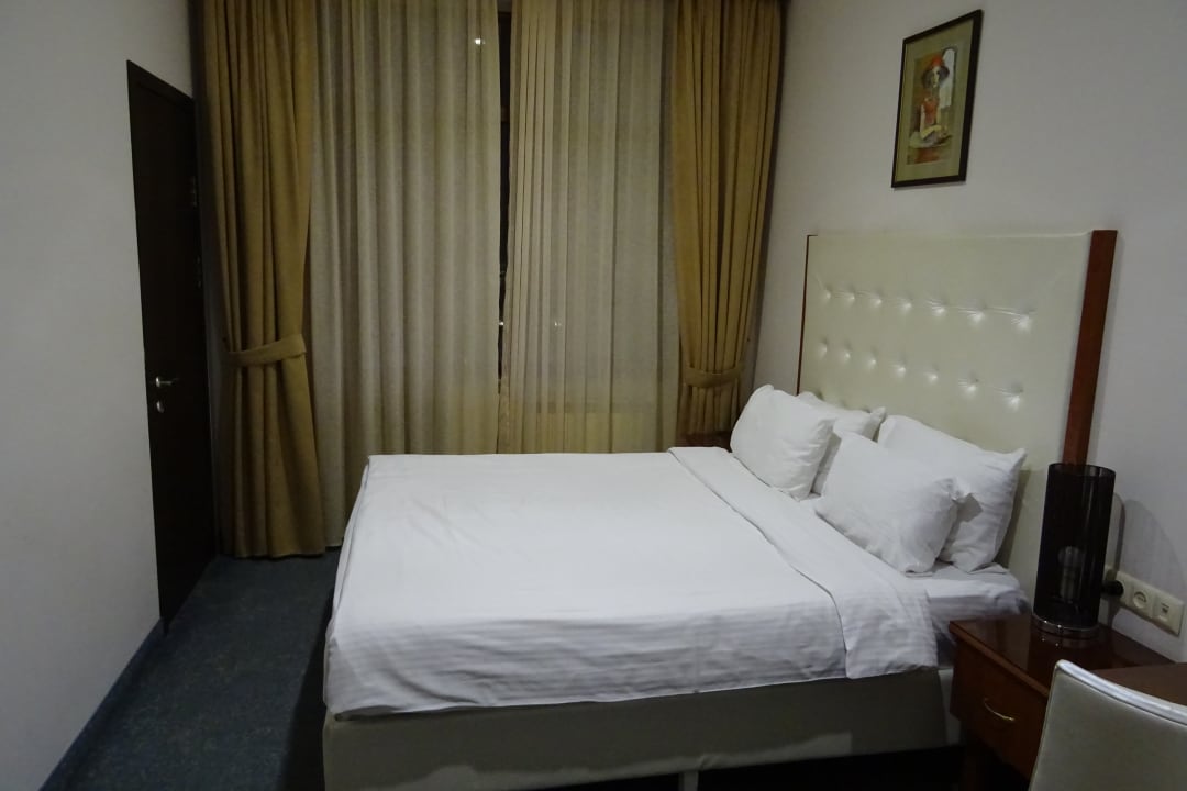 Zimmer Kecharis Hotel & Resort