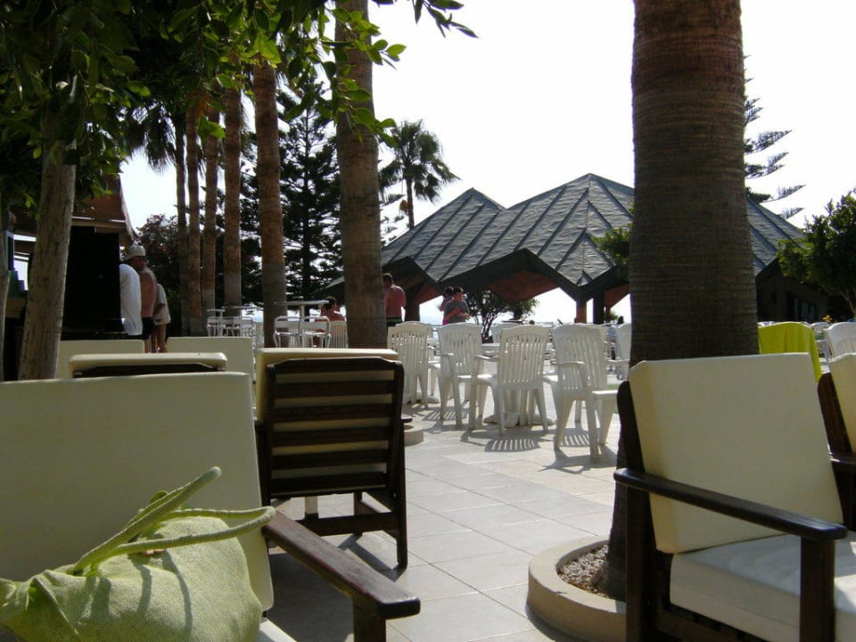 Außenanlage Nerton Hotel - Erwachsenenhotel ab 16 Jahren