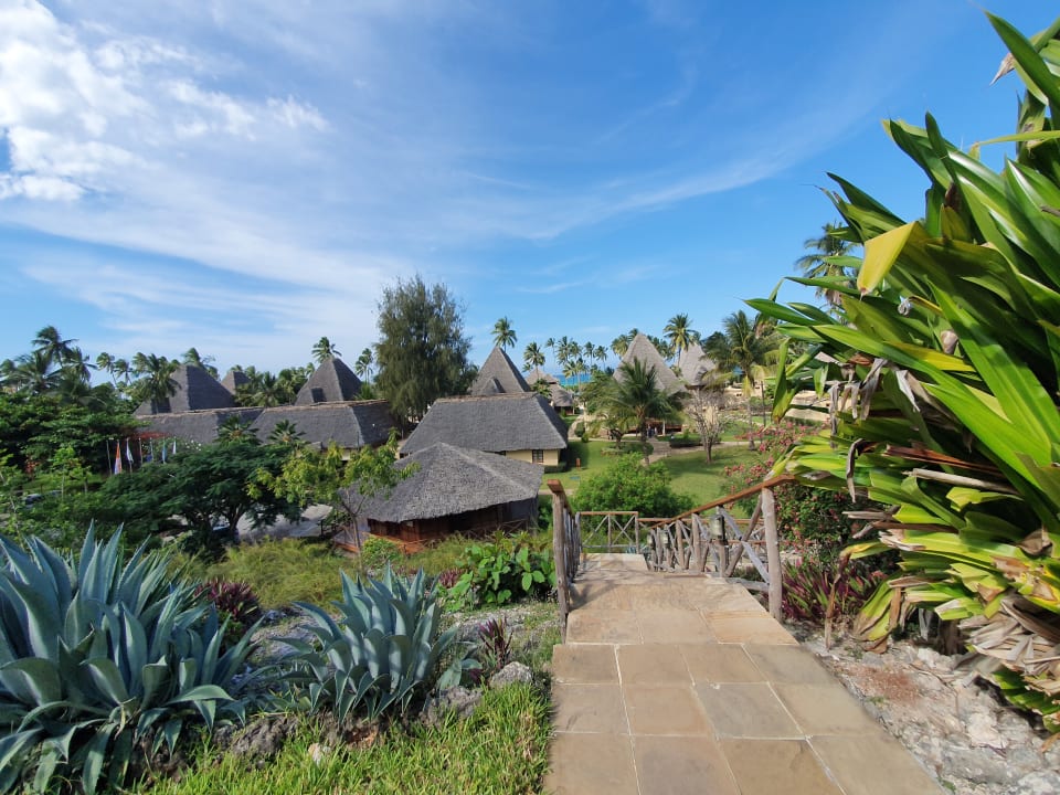 Außenansicht Neptune Pwani Beach Resort & Spa