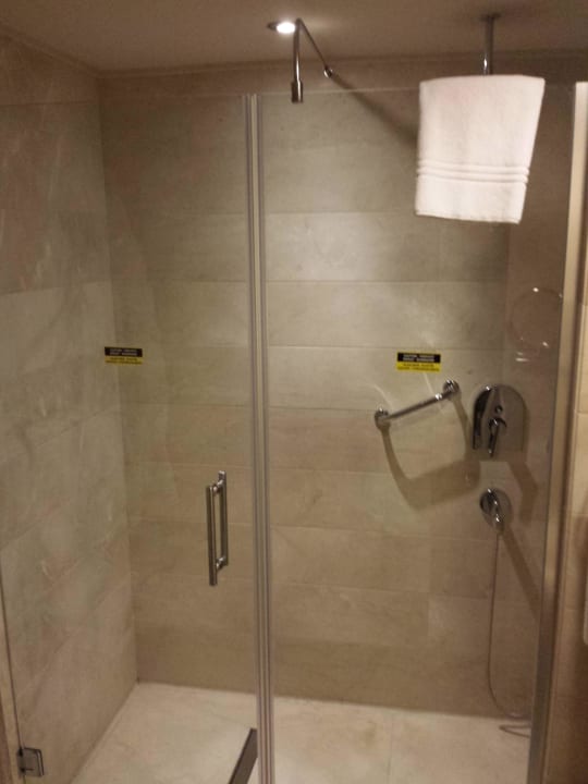 Dusche Melas Resort Hotel