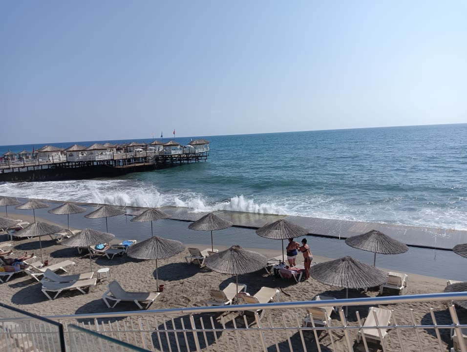 Strand Aria Resort & Spa