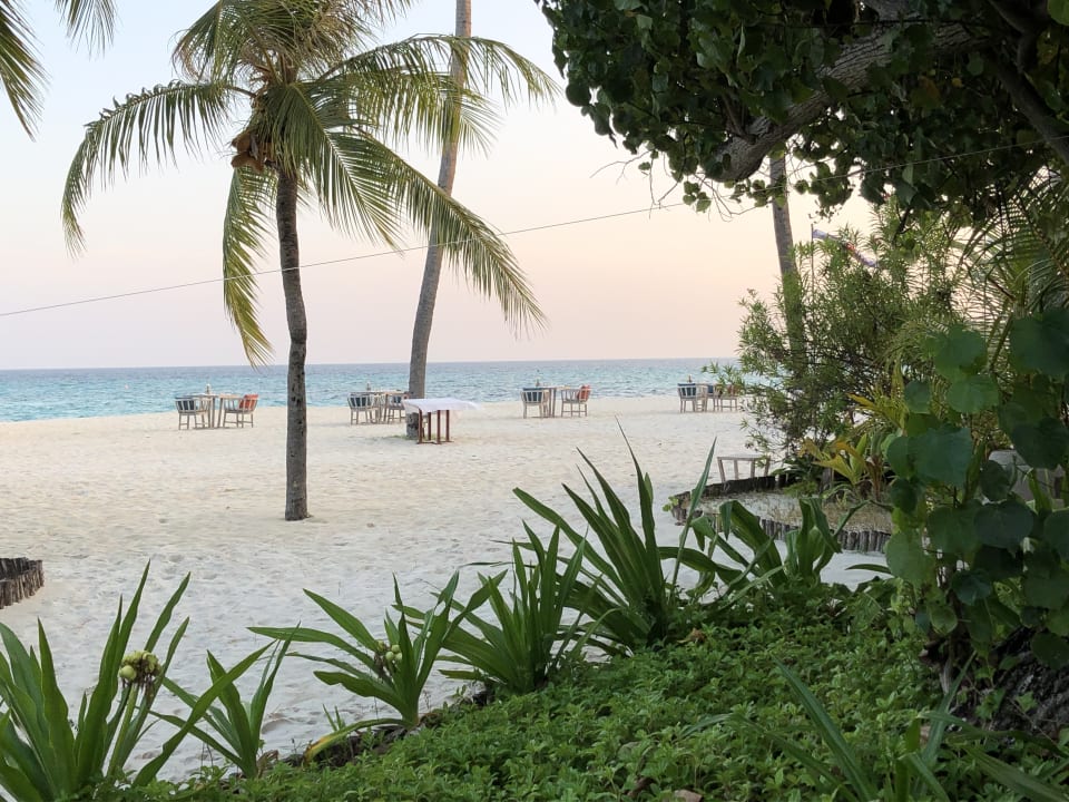 Strand Kuredu Island Resort & Spa