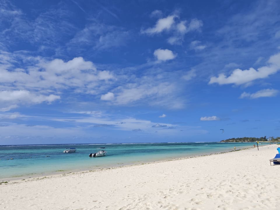 Strand Crystals Beach Resort Belle Mare, a member of Radisson Individuals