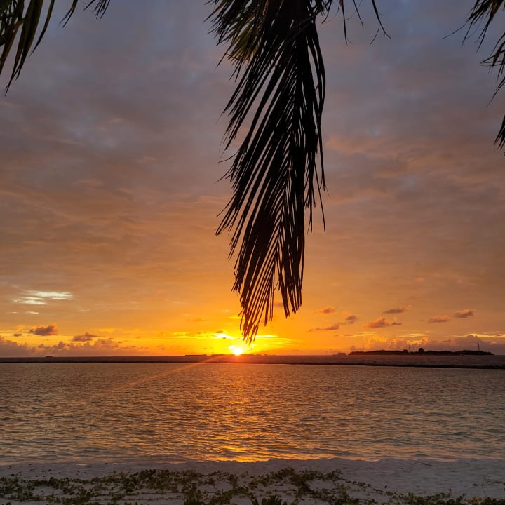 Strand Adaaran Select Meedhupparu Island Resort - Premium All Inclusive