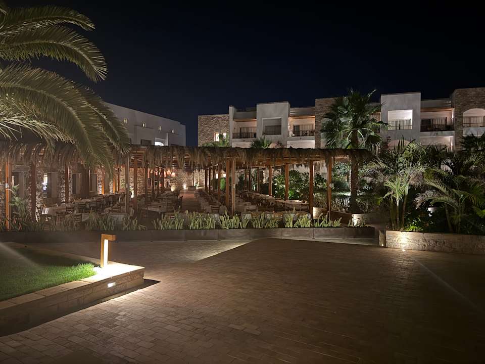 Gastro Fort Arabesque Resort, Spa & Villas