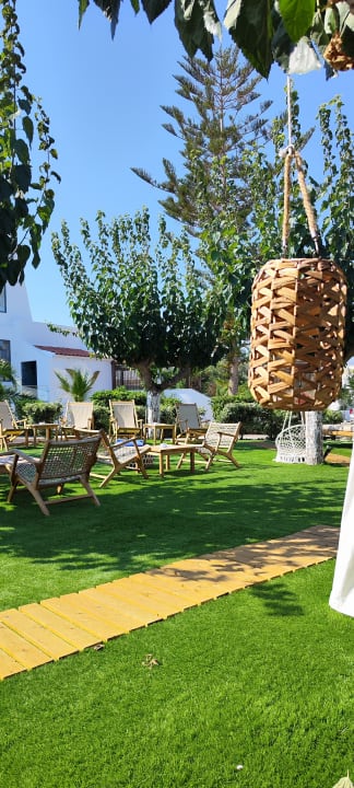 Gartenanlage Amnissos Residence