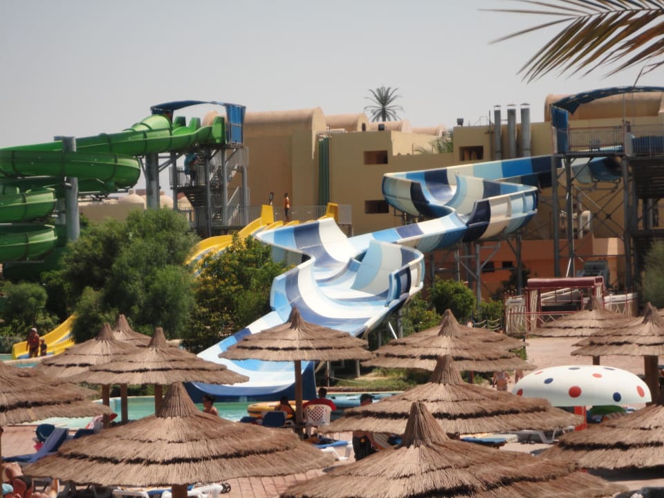 Reifen 2-4 Personen ab 10 Jahren Titanic Beach Spa & Aqua Park