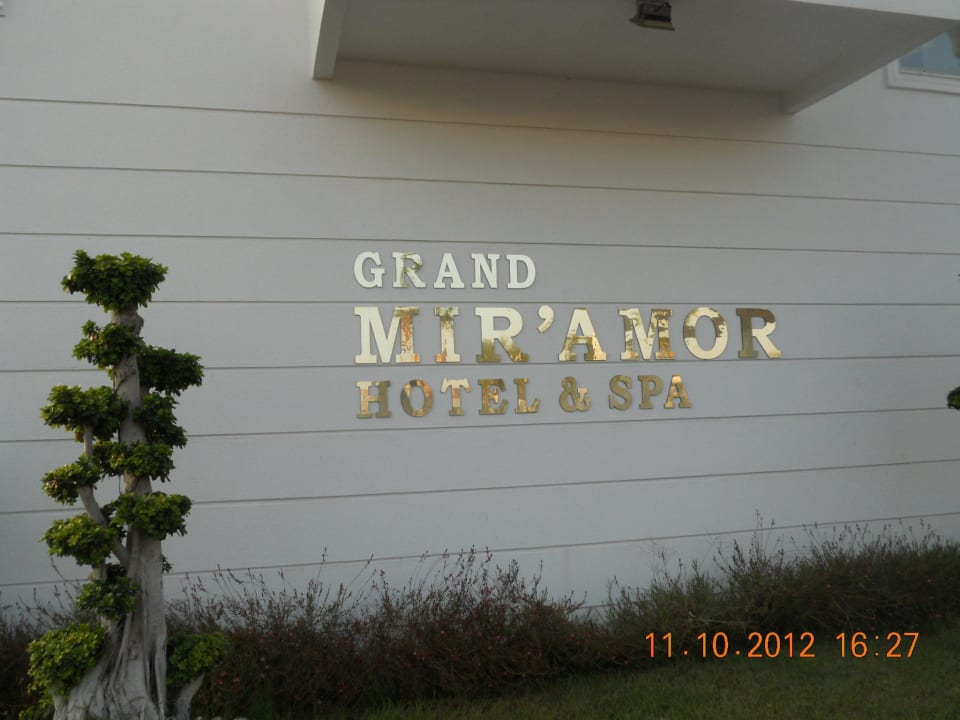 Keine Sterne, Eingang Hotel Grand Mir' Amor