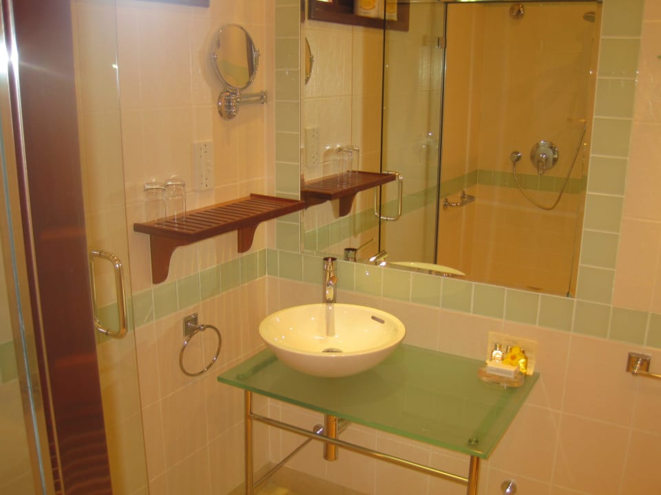 Bad Hotel Bequia Beach Club