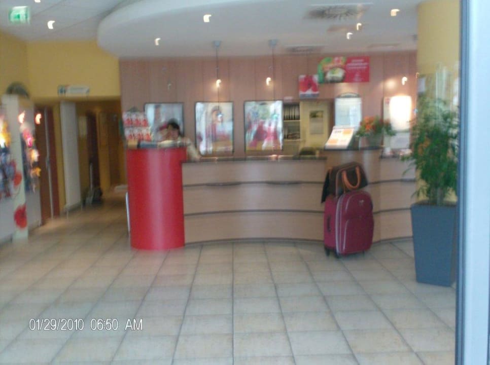 Gute Sitzgelegenheiten. B&B Hotel Berlin City-West