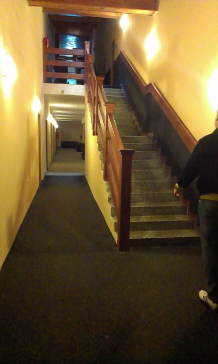 Gang zum Zimmer Hotel Lesana