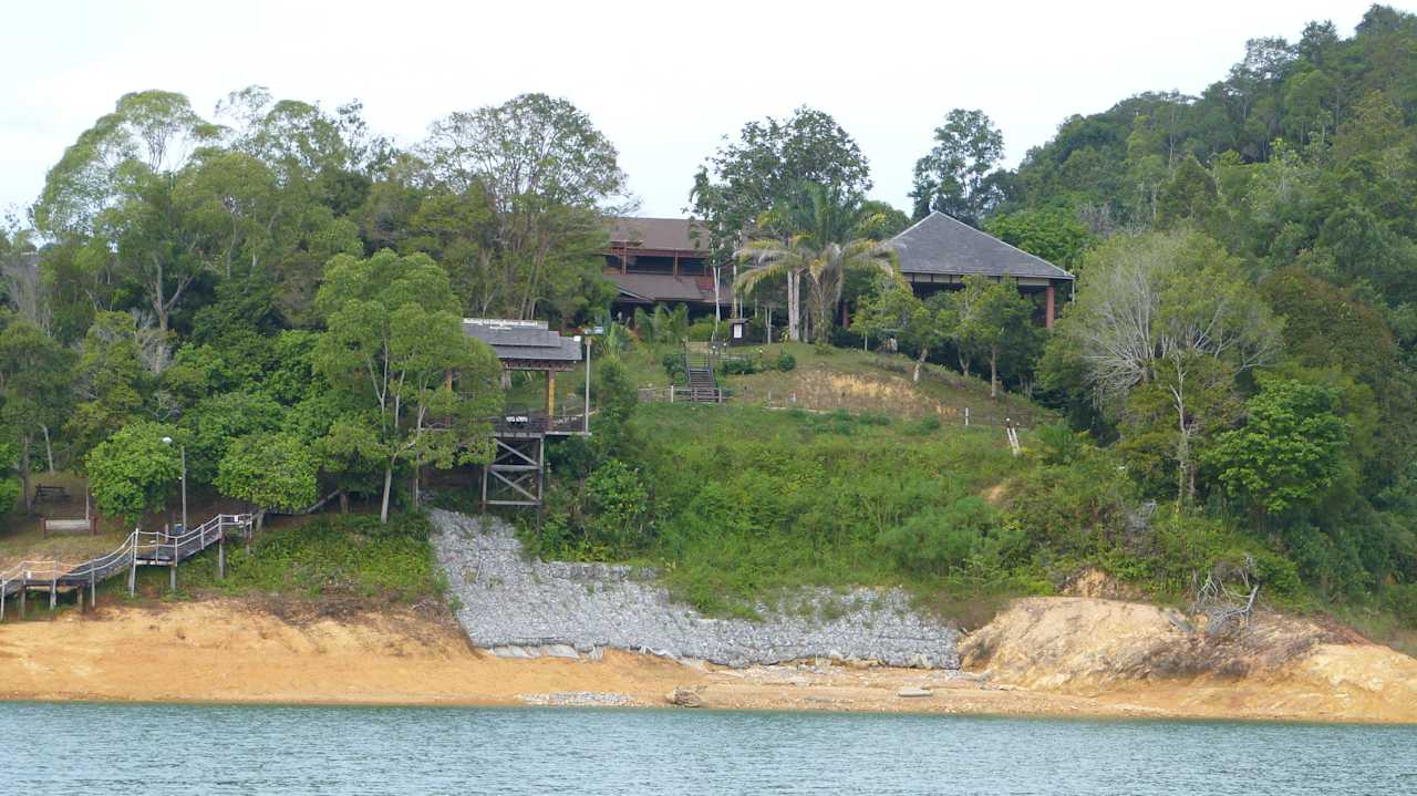 Blick vom Boot aus Aiman Batang Ai Resort & Retreat