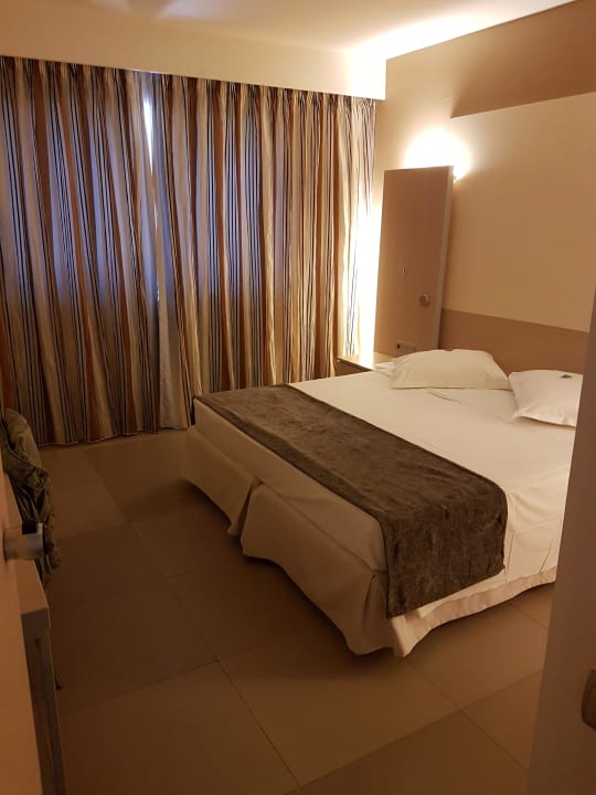 Schlafzimmer 2 Atlantica Mikri Poli Crete