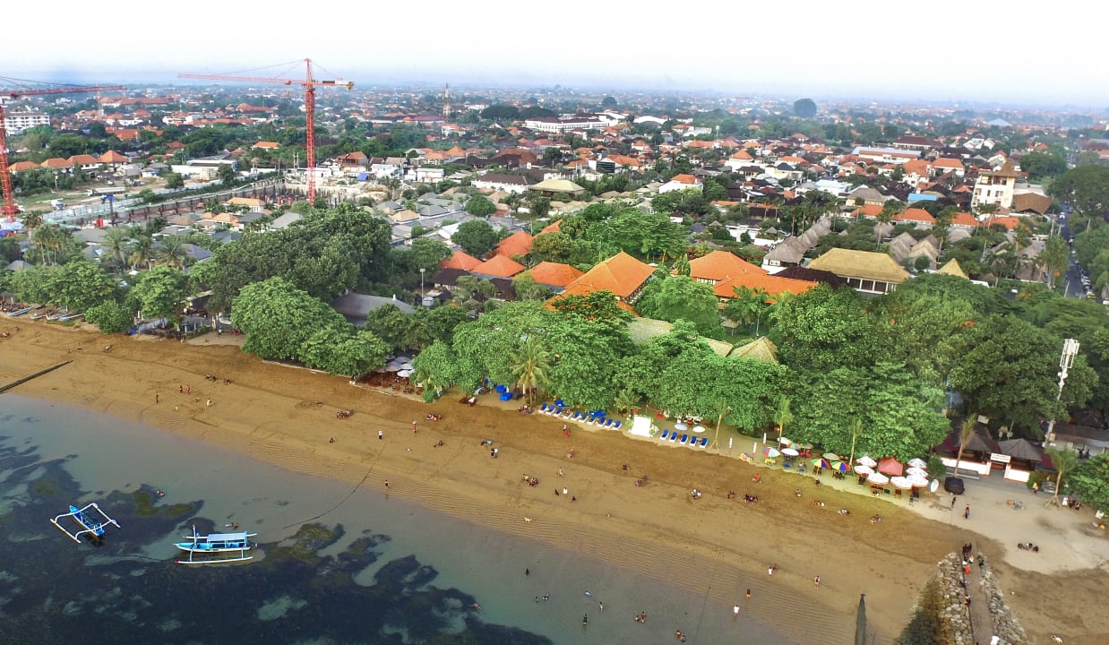 Strand Hotel Inna Sindhu Beach