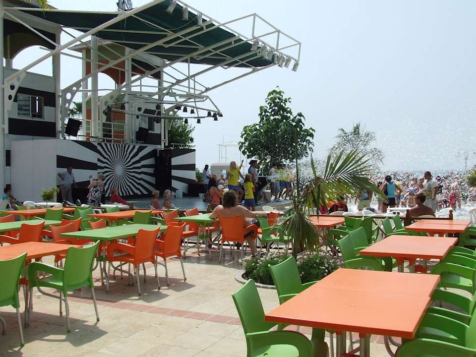 Сцена Lonicera Resort & Spa Hotel