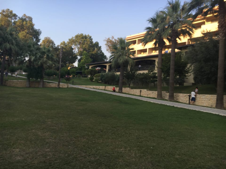 Garten Melas Holiday Village