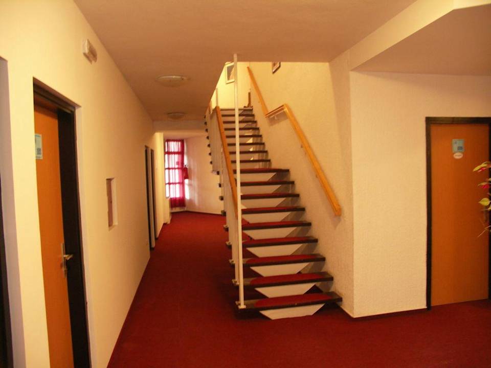 Haus 'Regina' Rivijera Villen & Dependance Flora & Madera