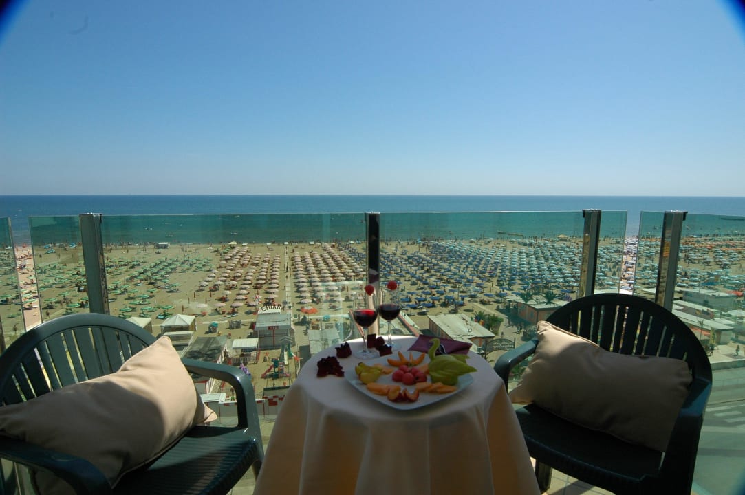 Hotel Regina Rimini Vacanze Rimini Urlaub  Hotel Regina
