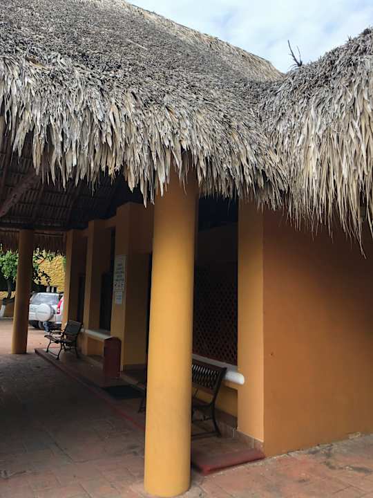 Lobby Hotel Cayman Suites
