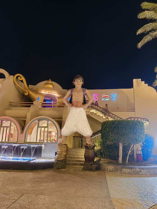Außenansicht Aladdin Beach Resort